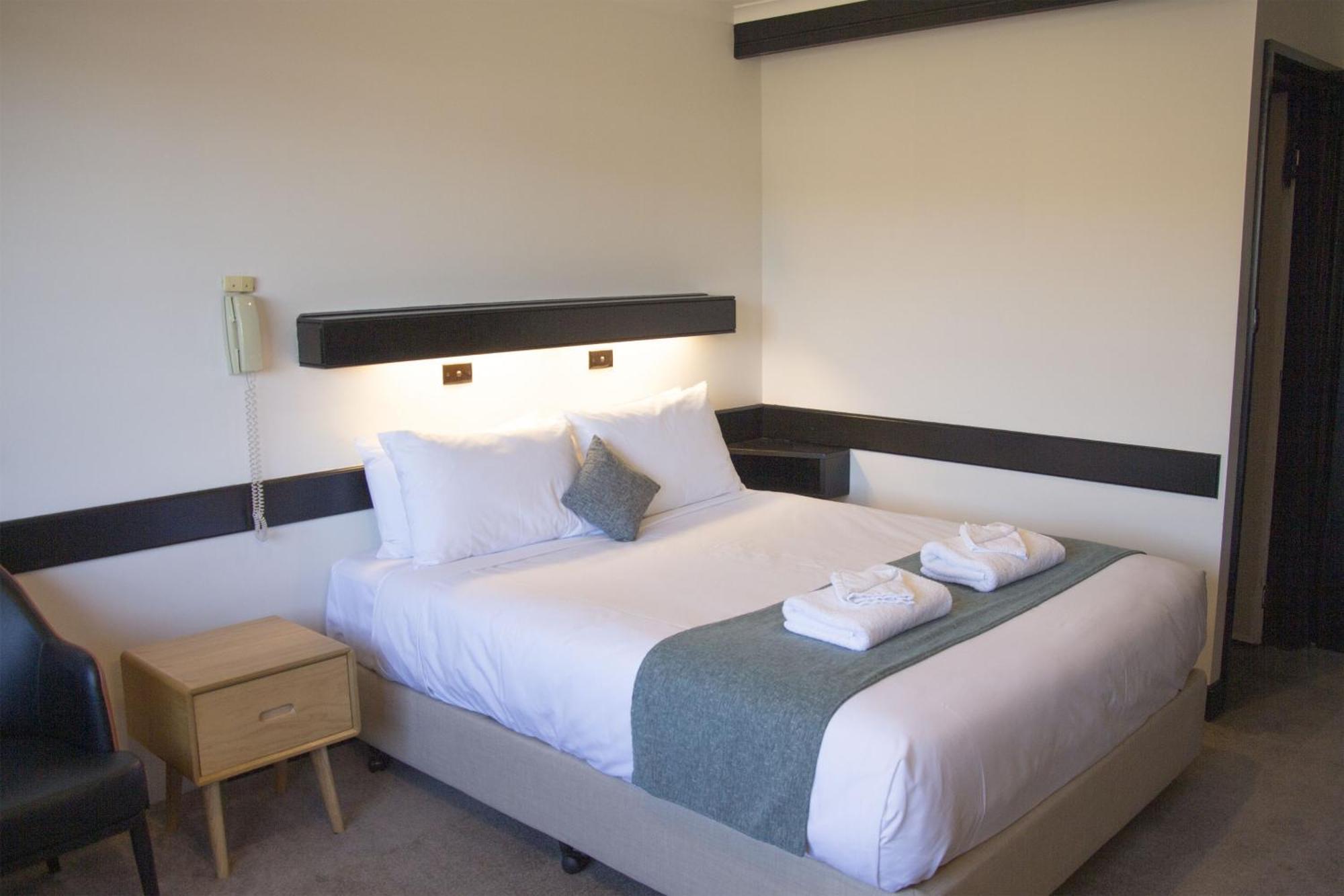 Olde Tudor Hotel 4*