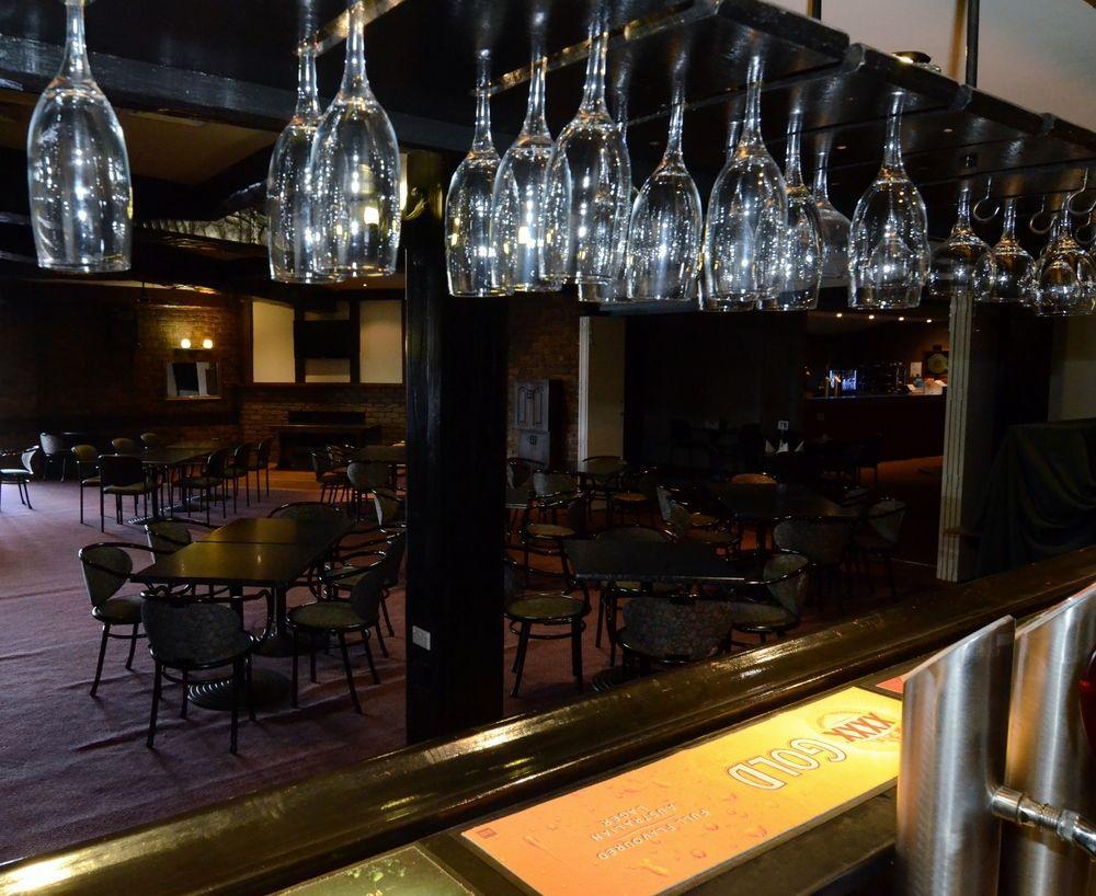 Olde Tudor Hotel