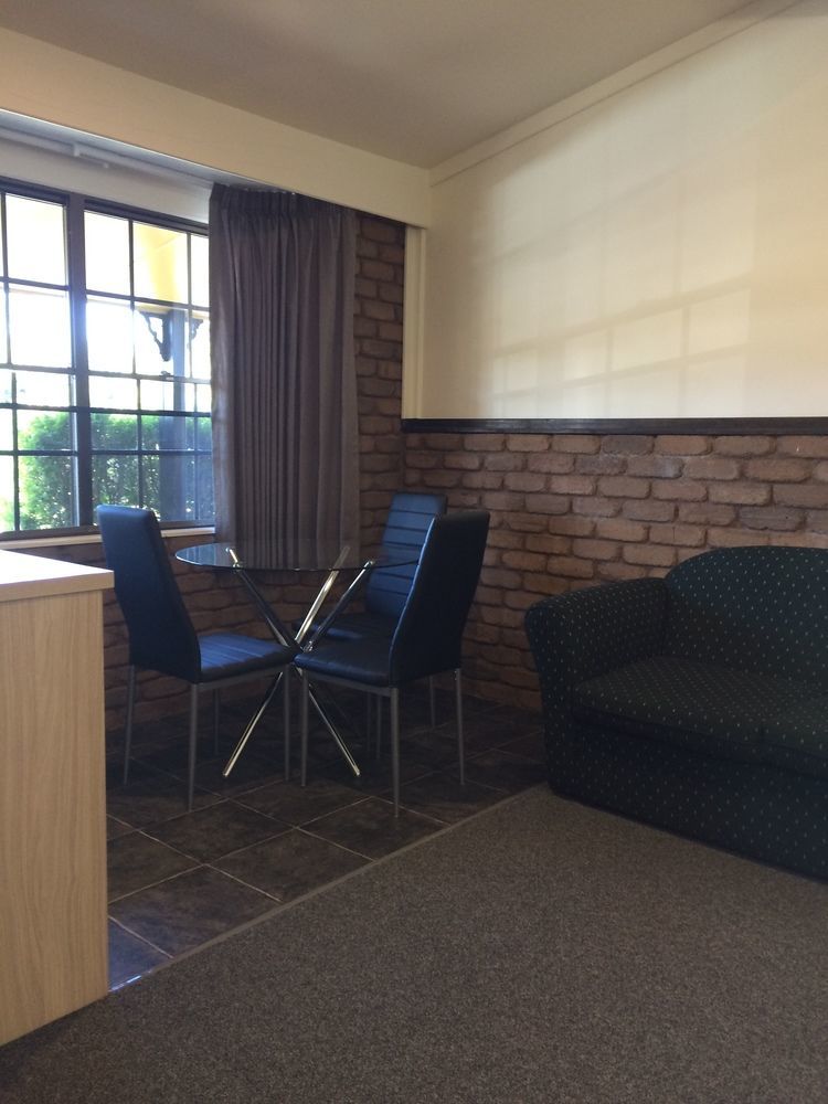 Hotel Olde Tudor 4*